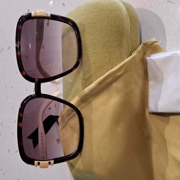 NWT Gucci Sunglasses - Picture 1 of 8